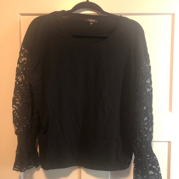 Black top - Picture 1 of 4